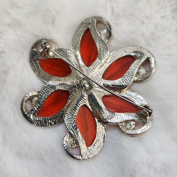 Vintage Flower Pendant with Crystals - Picture 2 of 5